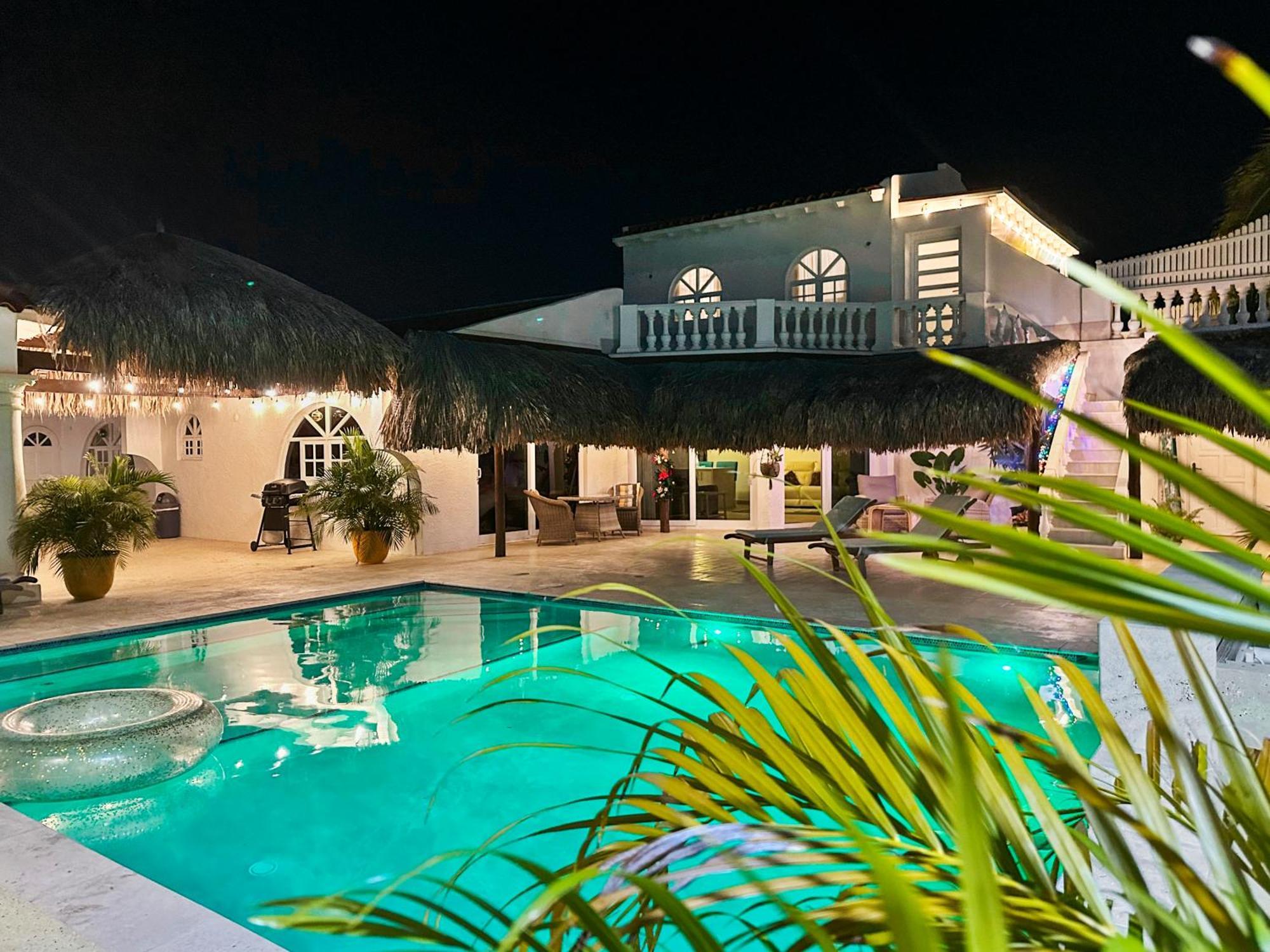 Beach Walk Residences Palm Beach ภายนอก รูปภาพ